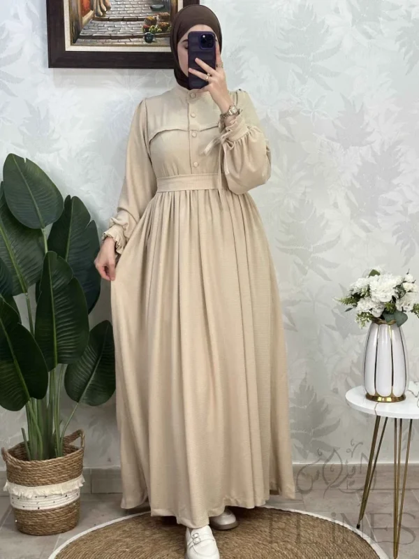 فستان محتشم  بقَصّة واسعة